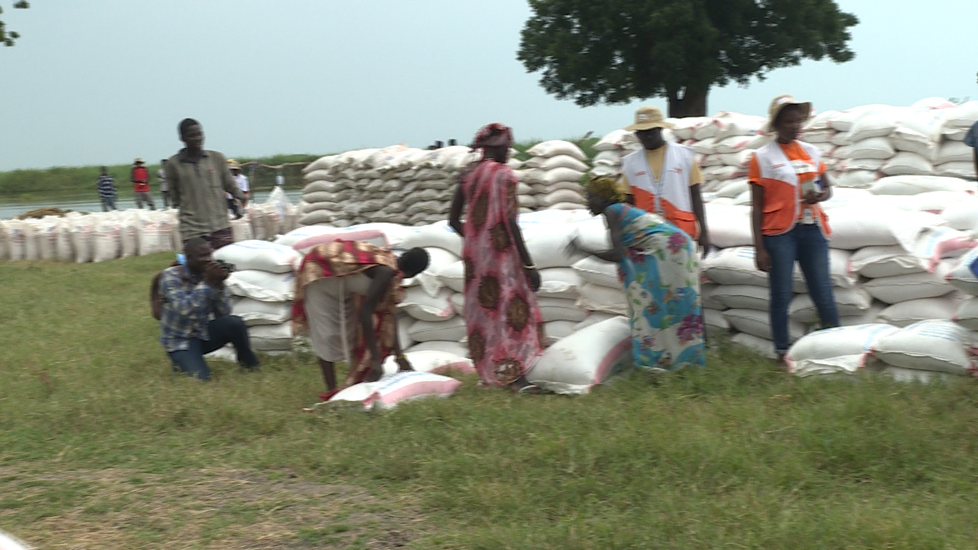 Ethnic Violence on Aid Workers Risk Fragmenting South Sudan