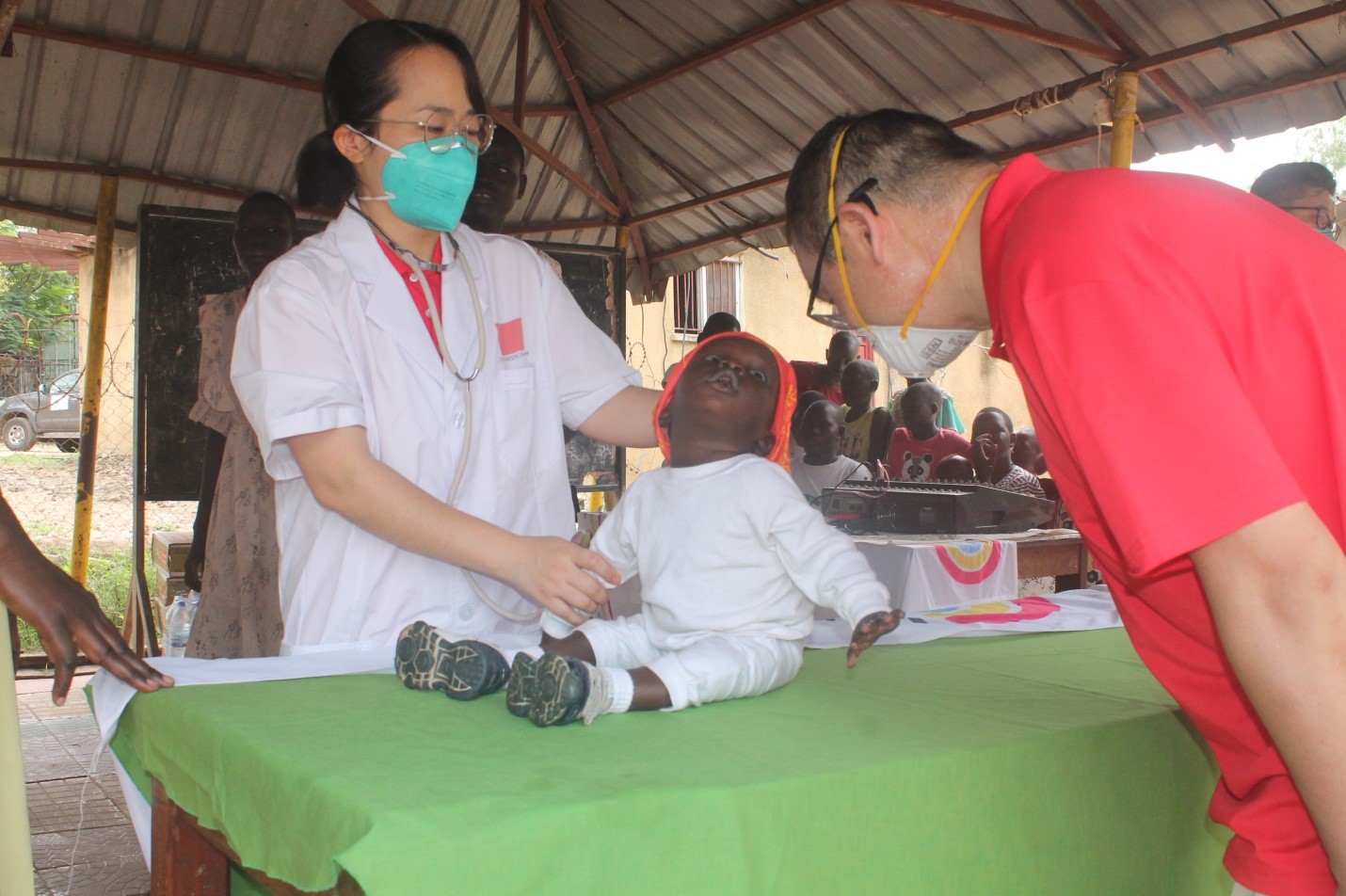 Chinese medics lift heavy treatment burden on orphanage in South Sudan