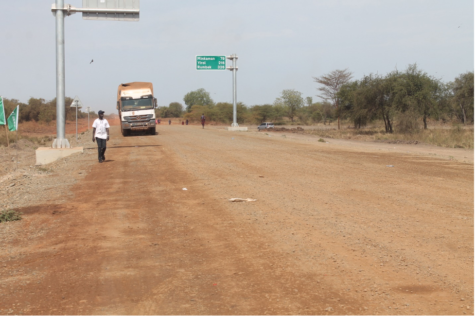 President kiir launches second phase of Bahr El Ghazal road construction