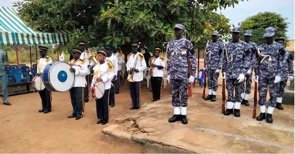 Police confiscate shisha items in Aweil Town