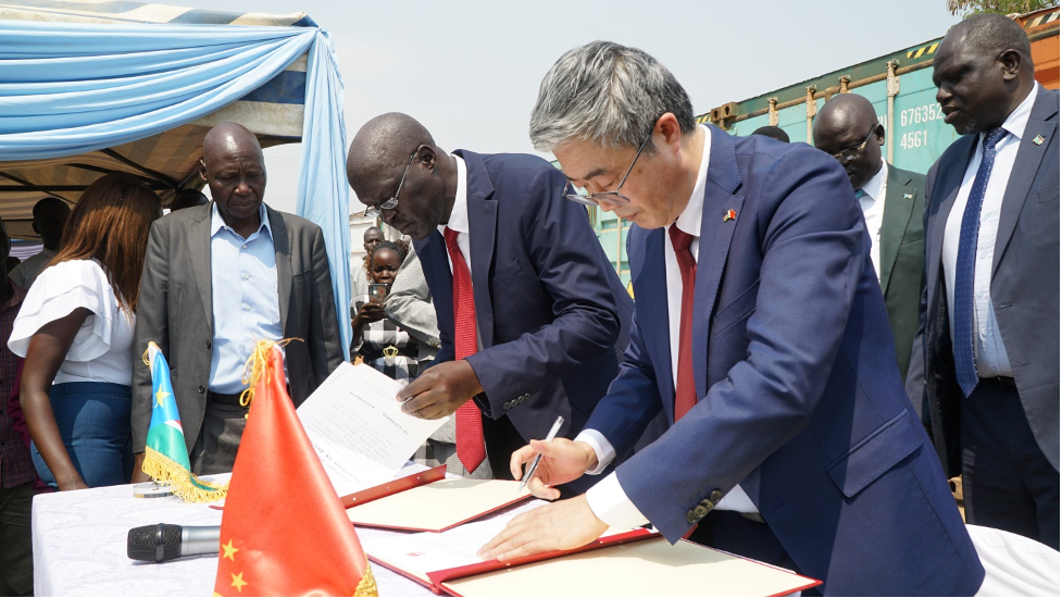 China donates 8,808 tents to shelter returnees and refugees in South Sudan