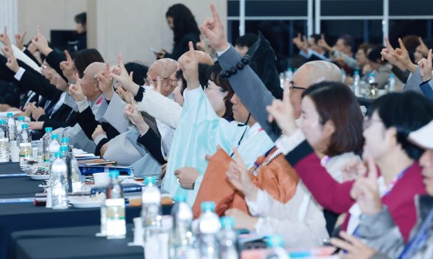  Special Lecture on Revelation Open to All Nations Emerges as Hub for “Religious Harmony”… “Never Have We Experienced Such Free and Warm Exchange”