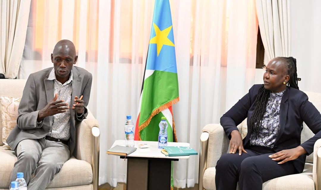 Trade Minister Consults Stakeholders on Establishing Affordable Cancer Treatment Centers