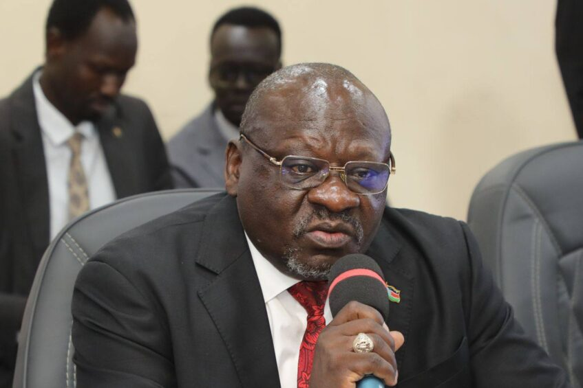 Government to Conduct Civil Servants Headcount in Reform Drive